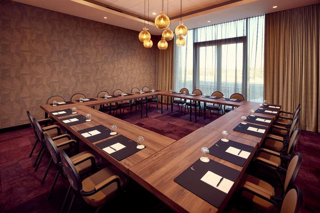 Van Der Valk Hotel Gorinchem Facilidades foto